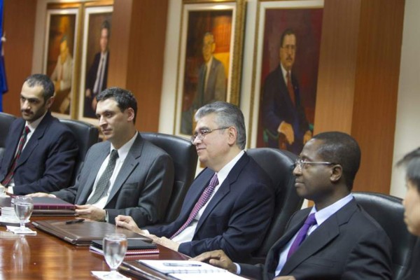 FMI llega a Honduras para revisar situación económica del país