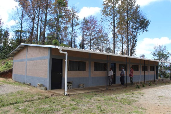 Asignan maestra en escuela de El Merendón