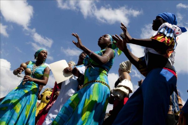 Orgullosos y bailando punta, garífunas ceibeños inician mes de la Herencia Africana