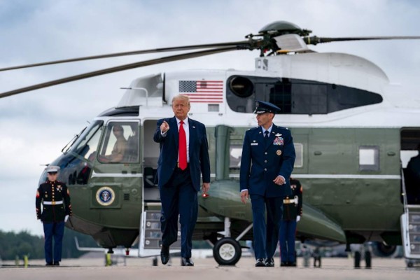 Trump promete 'luchar' por Venezuela y por Cuba en visita a Florida