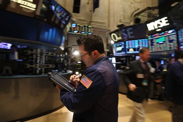 Wall Street cierra con descenso de 0.10% en el Dow Jones