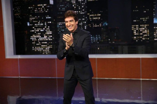 Evangelista Dante Gebel enciende la polémica con su 'avión privado'