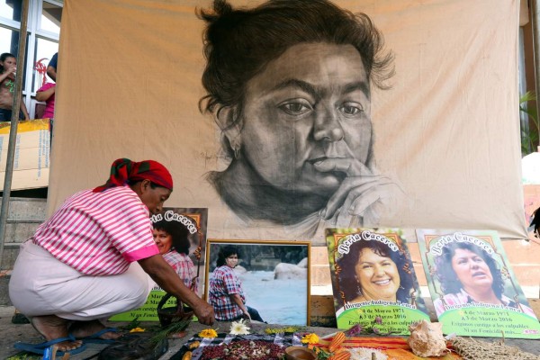 Con un revólver calibre 38 asesinaron a Berta Cáceres