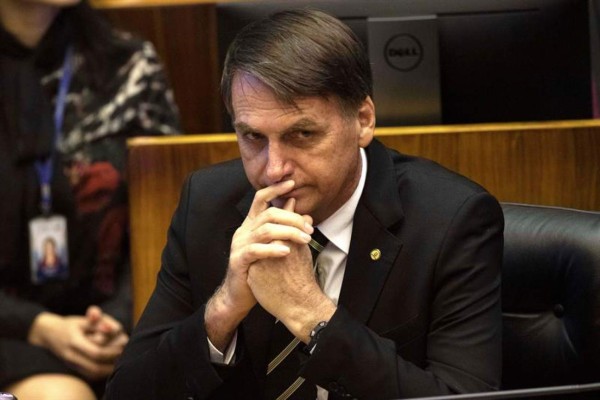 Bolsonaro discrepa con ley que admite entrada indiscriminada de extranjeros