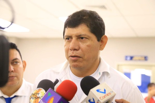 Dictan sobreseimiento provisional a fiscal Oswaldo Osorio