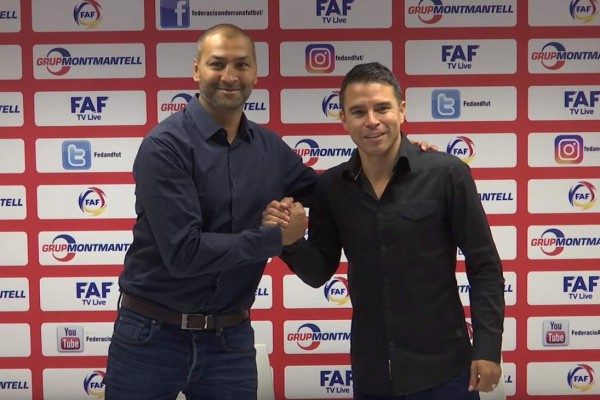 Javier Saviola comienza su carrera como entrenador