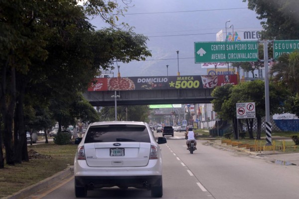 Plan de Arbitrios mantiene libre de afiches y rótulos en San Pedro Sula