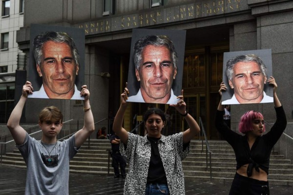 Remplazan al jefe de prisiones de EEUU tras muerte de Epstein