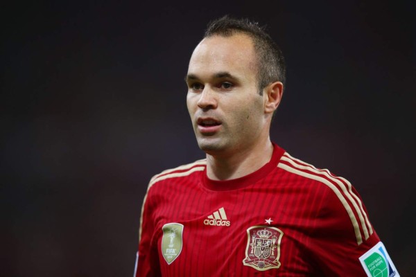 Iniesta fue homenajeado en su natal Fuentealbilla