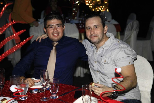 Elektra celebra los éxitos de 2014