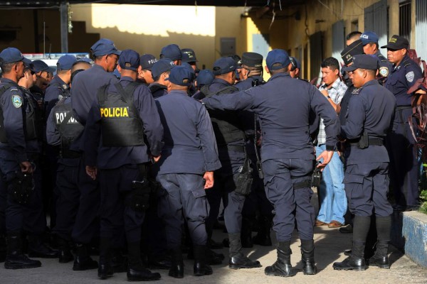 L52 millones se destinan para seguir la depuración policial