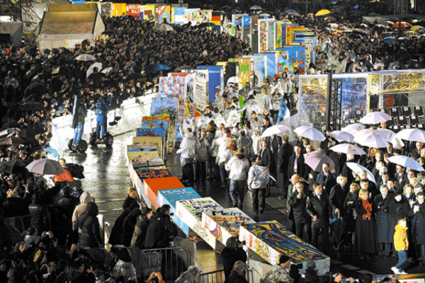 Europa celebra caída del Muro de Berlín