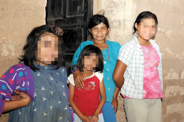 Aberrado abusó 20 años de su hija y sus 3 nietas