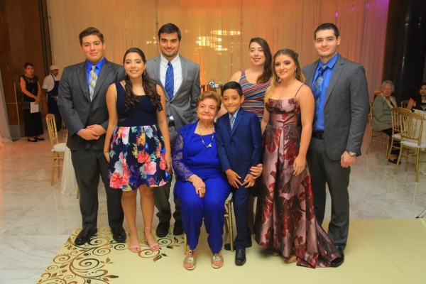 Los 85 años de Blanca García de Rivera