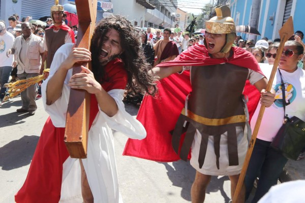 Miles de capitalinos claman por la paz y el cese de la violencia