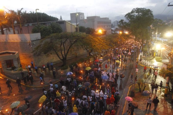 Así se viven las marchas en Tegucigalpa