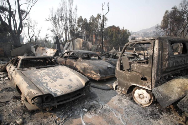 Sube a 23 la cifra de muertos por los incendios en California