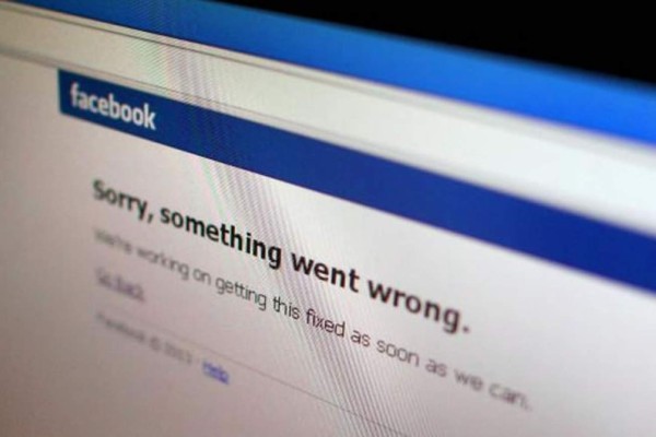 Usuarios reportaron caída mundial de Facebook al 911