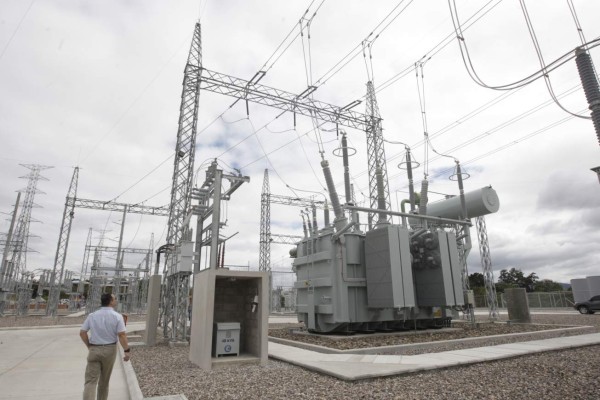 Deuda de la Enee con proveedores de energía supera los L9,800 millones
