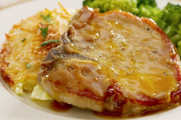 Chuletas de cerdo con salsa de mostaza