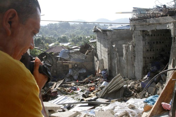 Tres muertos deja explosión en cohetería clandestina