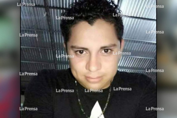 Hallan a joven ultimado a la orilla de un camino en Santa Bárbara