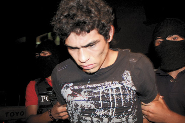 Policía rescata a dos jóvenes secuestradas