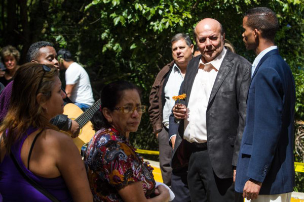Venezuela da su último adiós a la exreina Mónica Spear
