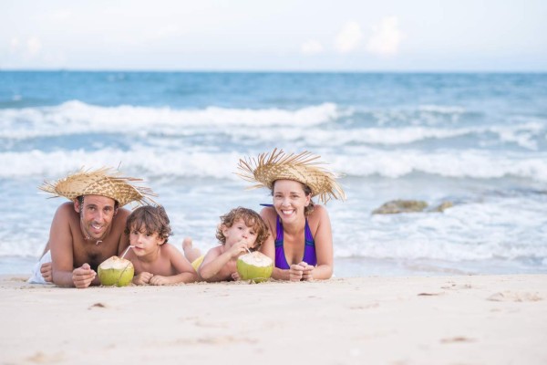 Disfrute del verano: evite la exposición excesiva a los rayos del sol y proteja su piel