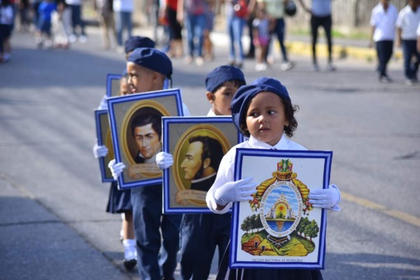 Cuarenta jardines de niños inauguran fiestas patrias en La Ceiba