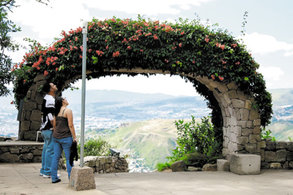 Tegucigalpa: La belleza del Cerro de Plata