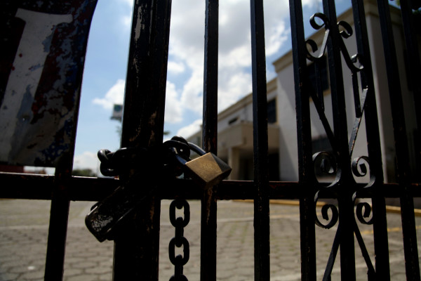 'Se debe celebrar trabajando para sacar adelante el país”