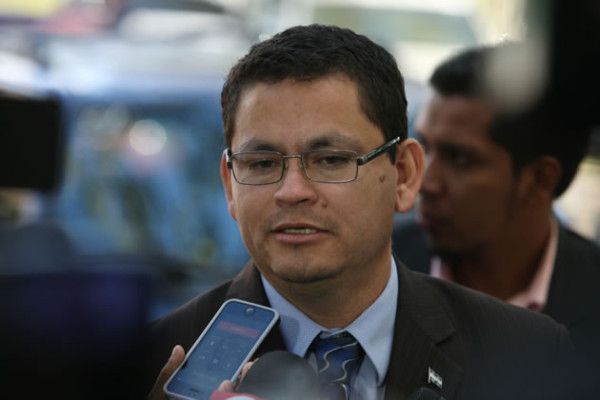 'Un éxito' la doble jornada en escuelas públicas de Honduras