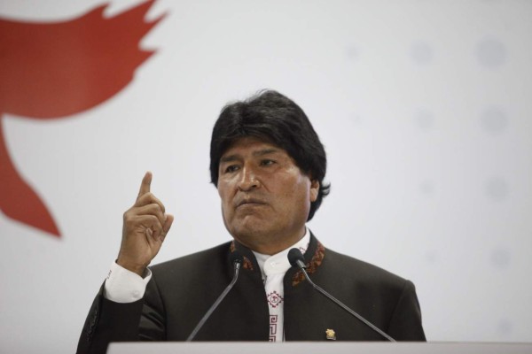 Evo Morales acusa a Luis Almagro de 'doble moral' por caso Honduras