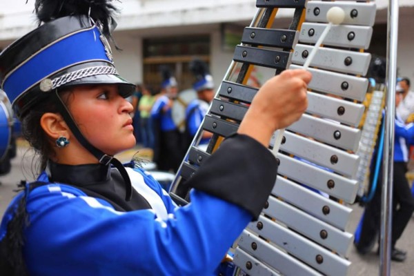 Estudiantes de San Pedro Sula, ovacionados por sus acrobacias