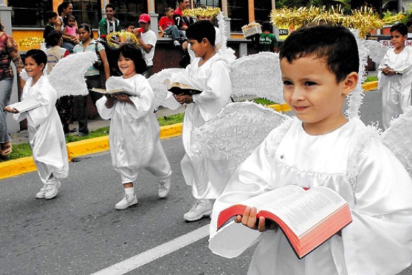 Fe y alegría en Día de la Biblia