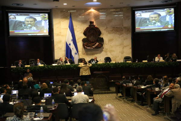 Ya son 8 los propuestos a dirigir el Conadeh