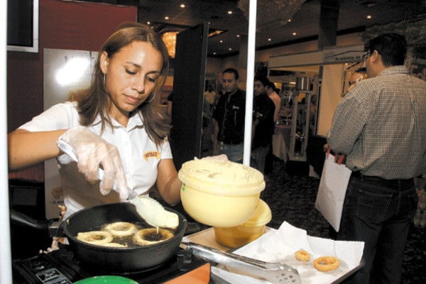 Buen Provecho La Expo con mucha sazón
