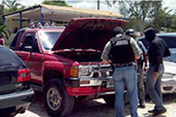 Detienen a 11 supuestos miembros de la banda Los Portillo