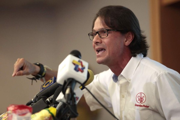 Por 'traición a la patria' denuncian a empresario más poderoso de Venezuela