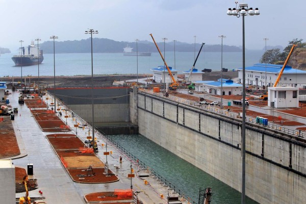 Escándalo de los papeles de Panamá y ampliación del Canal