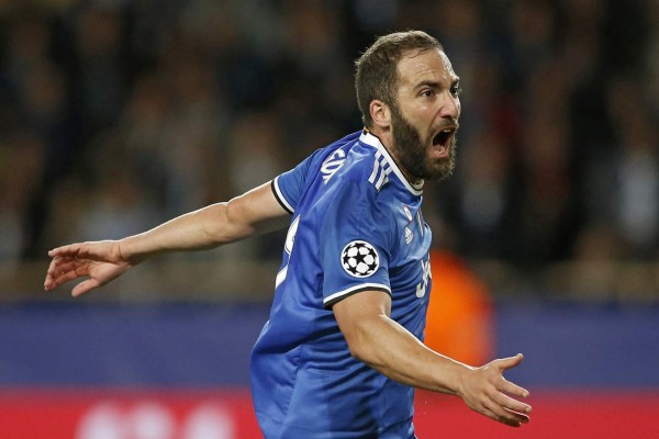La Juve roza la final de Champions tras doblete de Higuaín