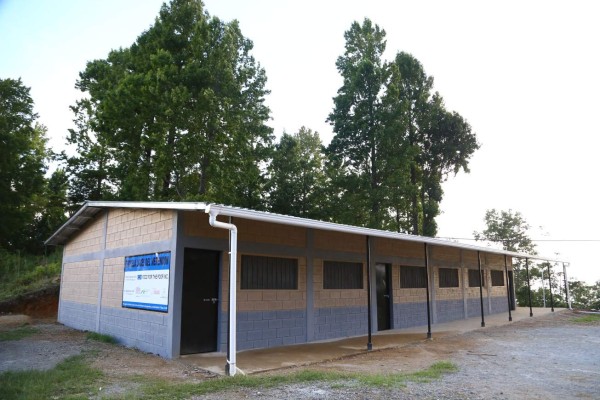 Las Crucitas realizó su sueño y estrena escuela para sus niños