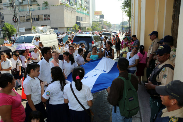 Alcaldía de San Pedro Sula sí reparará techos de centro básico