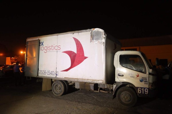 Recuperan millonaria mercadería robada en Villanueva