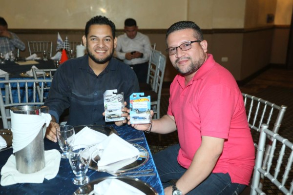 Grupo Opsa festeja a los padres