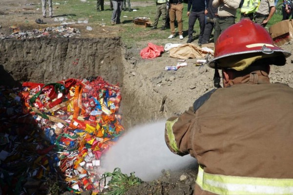 Destruyen unos L600 mil de pólvora decomisada