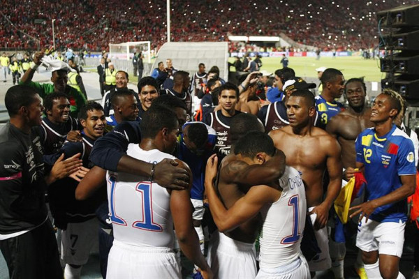 Rueda clasifica a Ecuador al Mundial de Brasil