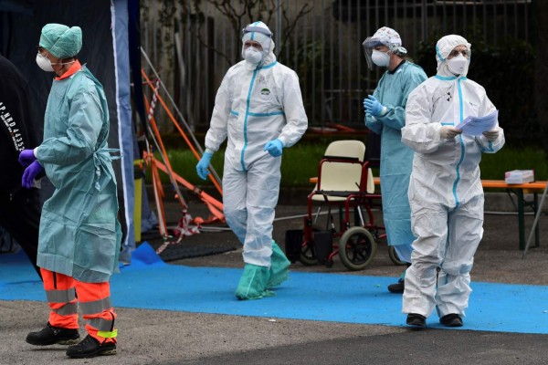 Italia supera a China en número de muertos por coronavirus, 427 nuevos en 24 horas
