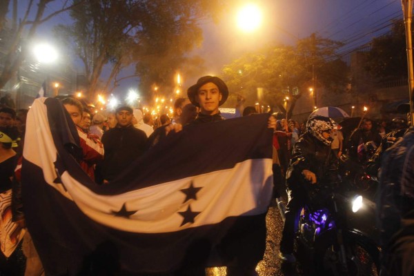 Así se viven las marchas en Tegucigalpa